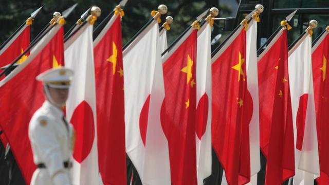 高市早苗顾不上中国了，她准备解散国会，事成后一人大权独揽？