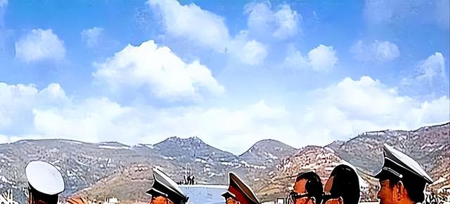 首！次访华就不尊重我国？中国当场撤走仪仗队：摆正态度再来吧。