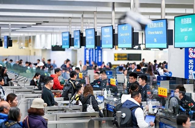 继英国之后，日本也贴出“中文标语”？中国游客：丢人丢到日本！