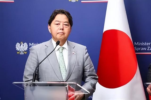 中方对日表态重大升级！日本应完全解除武装，主动彻底去军事化！