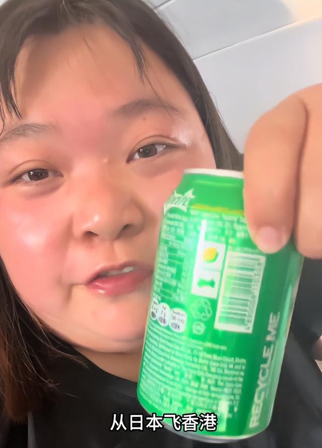 大陆女子游香港，买桃说了5句普通话被老板骂，玩两天被歧视两天