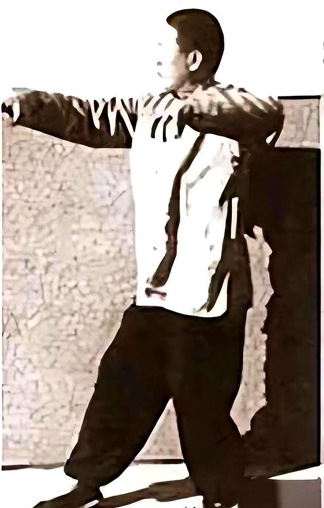 站桩秘诀：读懂身体“虚实转换	”，方悟内家拳真谛