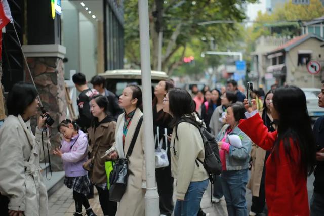 2.5小时读懂百年复兴路!江汉区这场City Walk,藏着最动人的历史回响