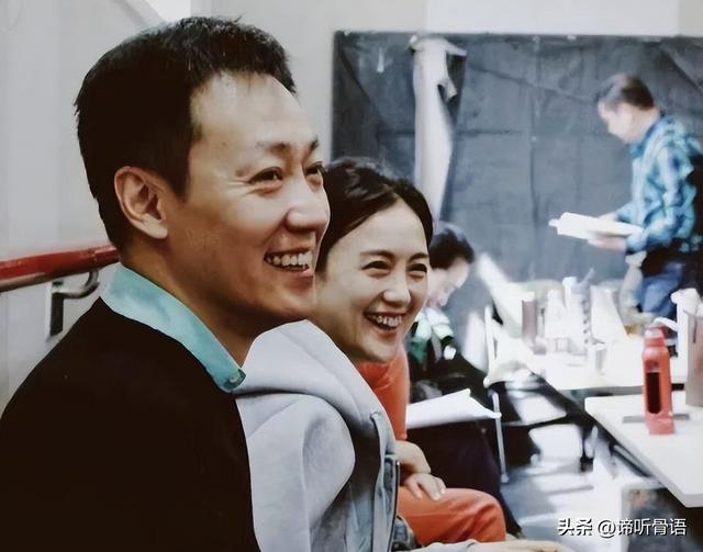 离春节不到2月	，52岁辛柏青高调传出喜讯，朱媛媛终于可以放心了