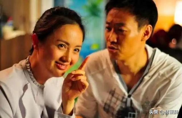 离世仅过去8个月，52岁辛柏青高调传出喜讯，朱媛媛终于能安心了