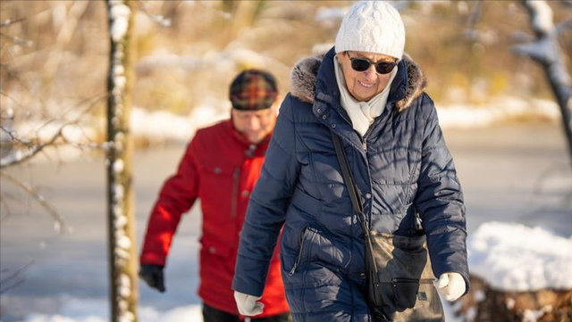 医生发现：天冷坚持戴帽子的人，过不了半年，身体会有7大变化