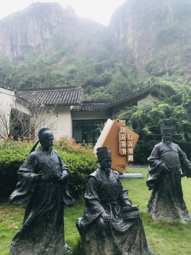 刚从温州回来，毫不夸张的说：未来最有闯劲的城市肯定是温州