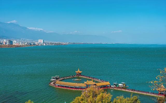 七个适合中老年人旅游的城市，退休后，争取每年去一个