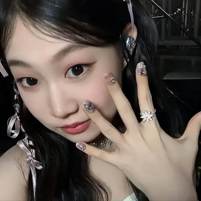 长得丑、没才华，爹妈“强捧不红”的4位星二代，注定走不远