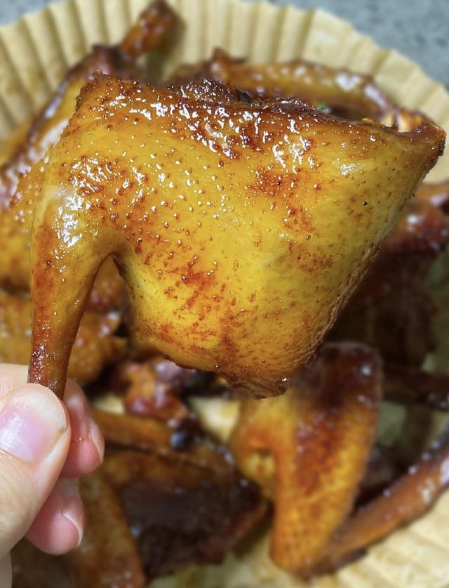 “一鸽顶九鸡”,别总炖鸡汤了,鸽子的4种吃法,健脾养胃补气血