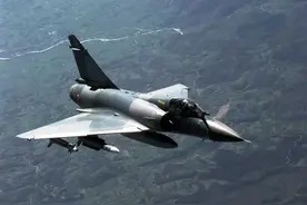 F16与幻影2000这两个三代战斗机哪个好?图片