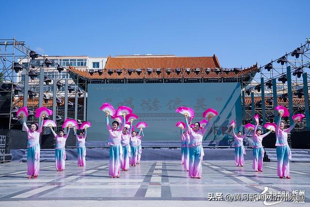 偏关县“唱游偏关”2025广场舞展演举行
