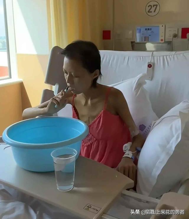 28岁民航美女去世，逝前说肚子快要爆炸了，只想躺着睡个觉