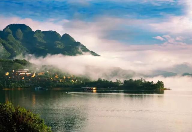 乘坐高铁至兴义南站的旅客，可享受这项旅游优惠→