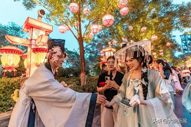 清明上河园：暑期消夏纳凉狂欢模式即将全面开启！
