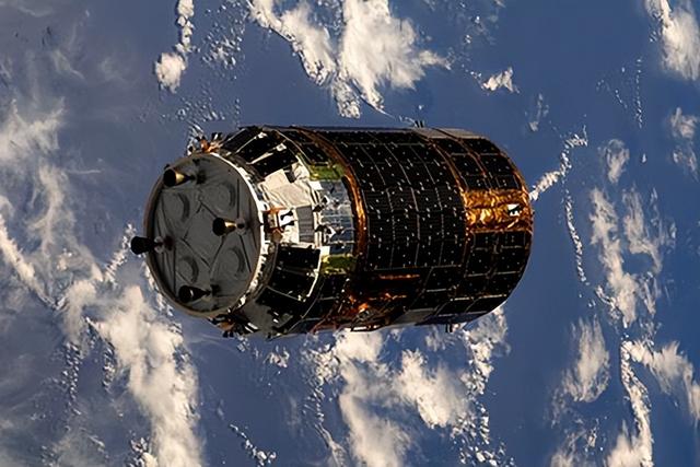 发射3天没到空间站！日本新飞船号称探月，却连主动对接都不会