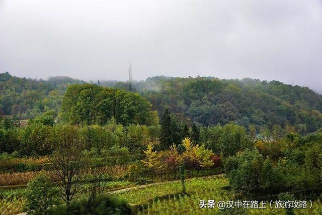 寻秋红军路