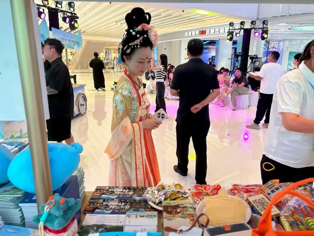 “运河明珠·匠心枣庄”闪耀2025 中国文化旅游产业博览会