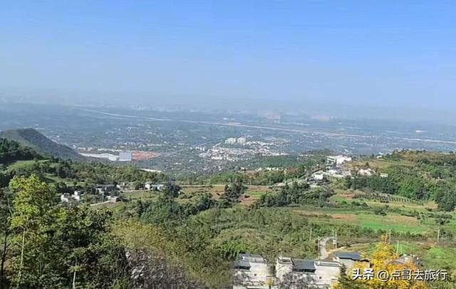 成都近郊，超级冷门徒步，山野藏流传已久的石屋，地铁公交直达！