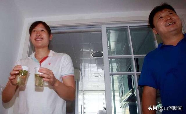 连娶3位徒弟	，将奥运冠军变主妇，毁掉队员前途的他能有多离谱