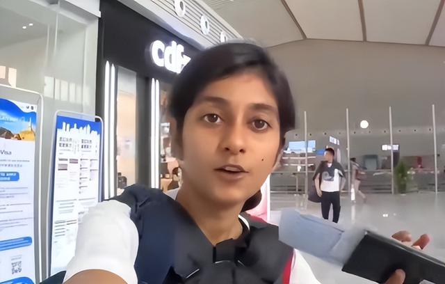 听说印度领先中国，印度美女决定一探究竟，到中国才知道自己被骗