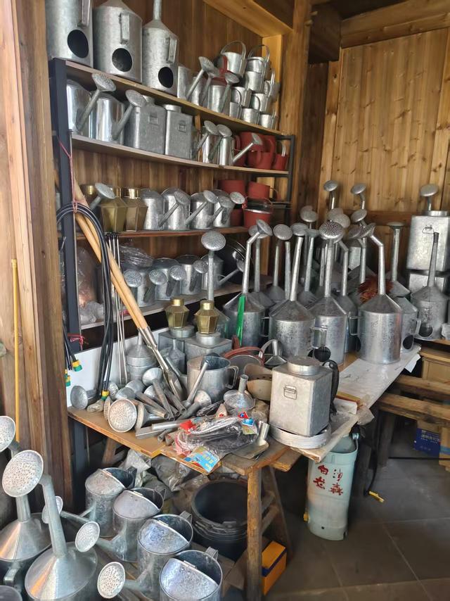 松阳不止有老村落，还有可以躺平、喝茶、吹风的老街