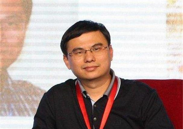 他身家几百亿却只开 20 万的车，8 亿人用他的产品，却没几人认识他