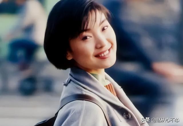婚内出轨整容医生，偷前夫12亿财产，靠一首歌爆火的她如今怎样？