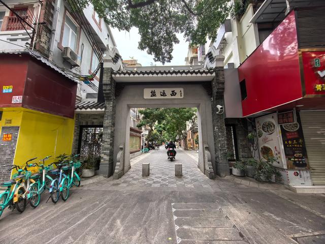 朝发大理 暮到广州