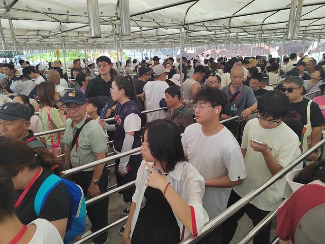 夏日东北行：8月3日，游珲春防川景区，一眼望三国。