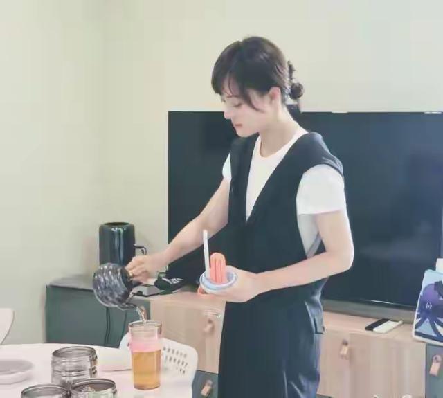 被孙俪的午餐惊讶到了！照这样吃下去不瘦才怪，保持身材也不容易