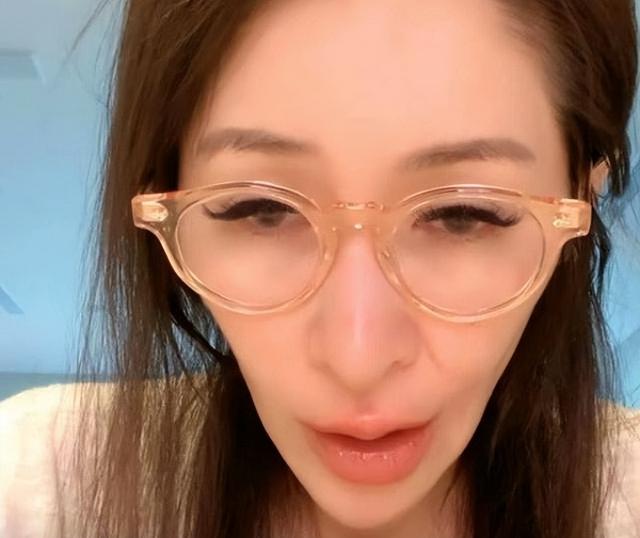 色字头上一把刀，“管不住下半身”的萧亚轩，终究走到了这一步！