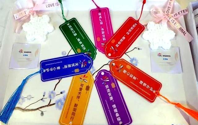 时速350公里高标运行。这条从北京发车的高铁今夏超火爆