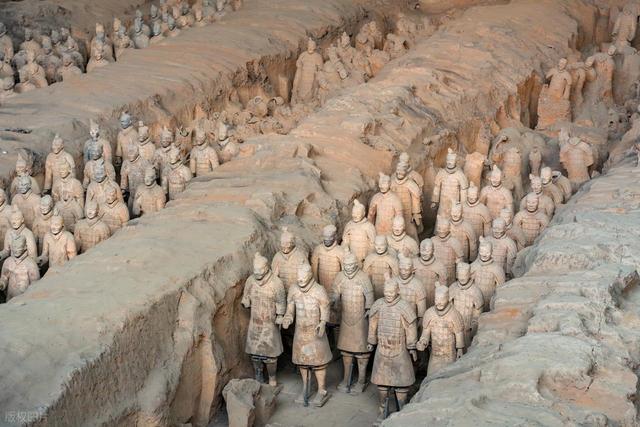 国内9大景区口碑崩塌！游客怒斥巨坑，第一名令人寒心…