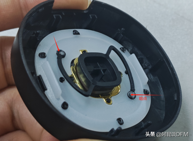 有人找我画一个无线投屏器的PCB，刚好手上有一个拆解看一下