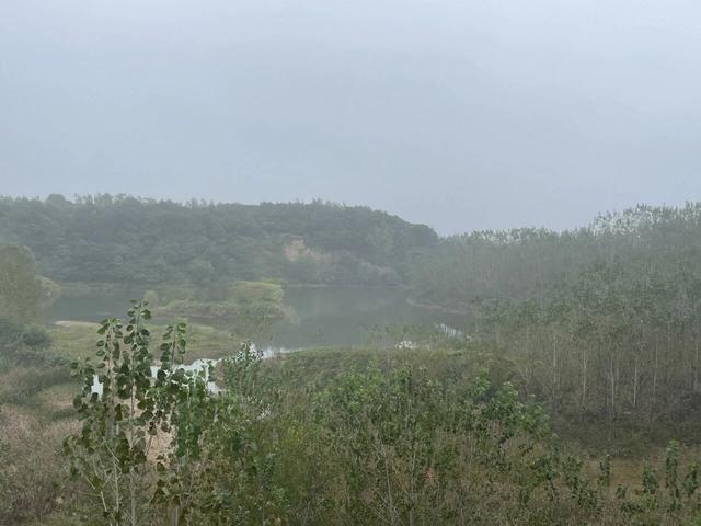 骑游探访六合北横山丹霞地貌