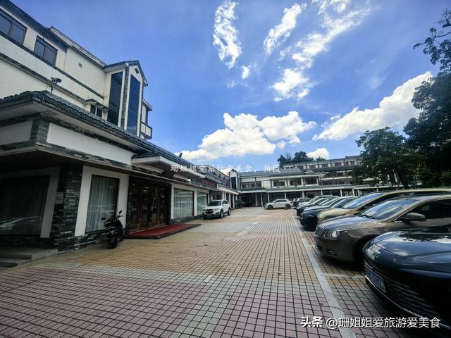 惠州西湖畔的五贤祠，抗战被毁，已很少本地人知晓，游客旧址寻踪