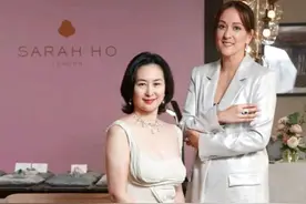 何超琼笼络兄弟姐妹，经常参加三房四房聚会，何超莲直接喊她名字图片
