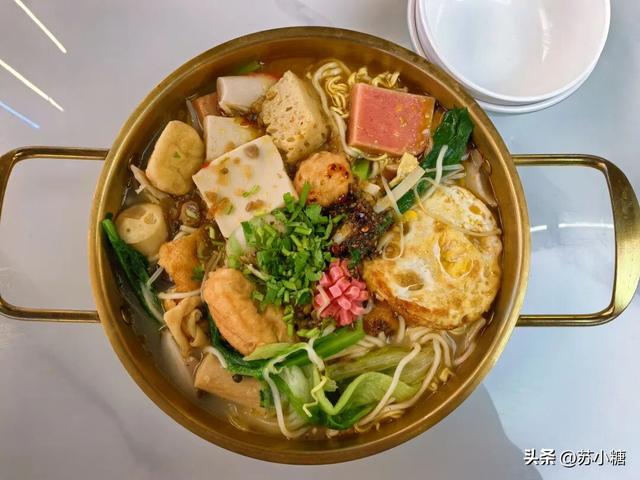 【石家庄】河北经贸大学银杏节预览，随手一拍都是壁纸