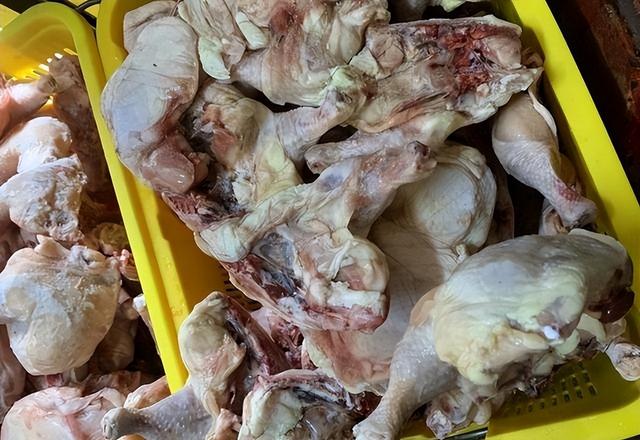 北京下了重要命令：2027年底前	，所有中小学必须告别“校外配餐”