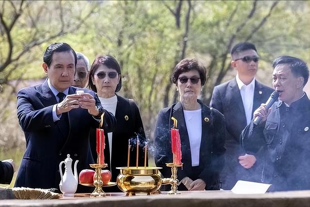 解放军台海巡航再升级，马英九摊牌：大陆若要武统，台岛不接受