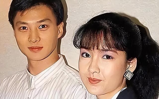 被戴8次绿帽子，3次被捉奸在床，这就是我们“玉女”守卫的爱情