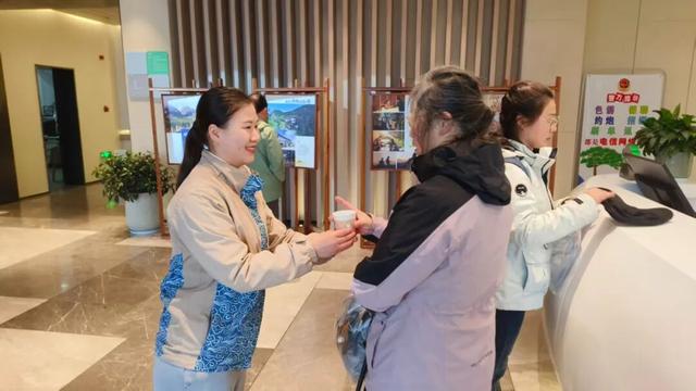 黄山首场雾凇已上线！冬日限定皮肤等你来看！| 皖美冬日 | 第十五届安徽国际文化旅游节