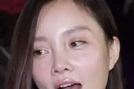 有一种“反噬”叫李小璐，近照浓妆艳抹又矮又丑，离婚后更加放飞图片