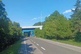 晨跑10公里，多亏1瓶自制蜂蜜水，夏季跑步就这配速图片