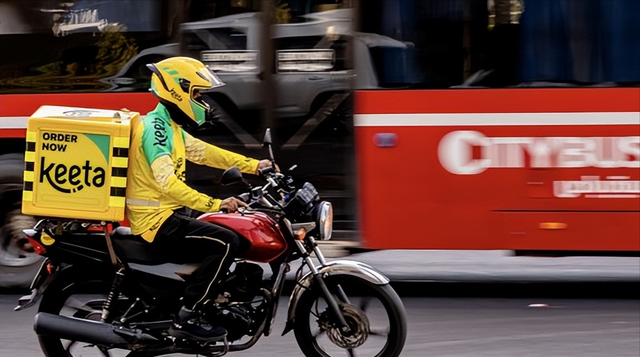 美团开出120万年薪挖人！国内被京东阿里围剿，王兴亲自杀向海外