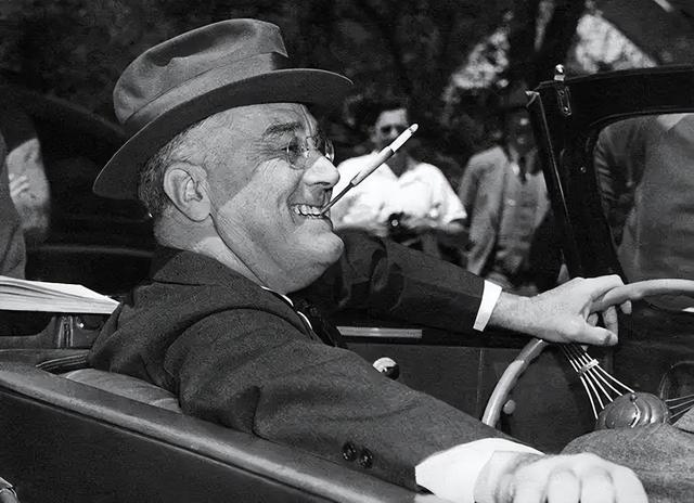 中国大妈10天扫300吨黄金！当年抄底的人，现在到底赚没赚？