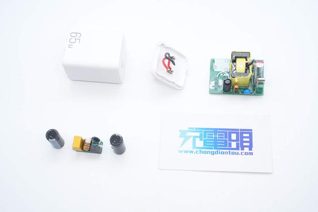 主流快充全兼容，超小体积，倍仕达65W氮化镓充电器拆解
