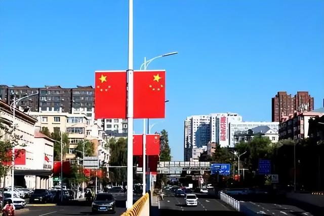 这个国庆，到佳木斯打卡最美“中国红”！