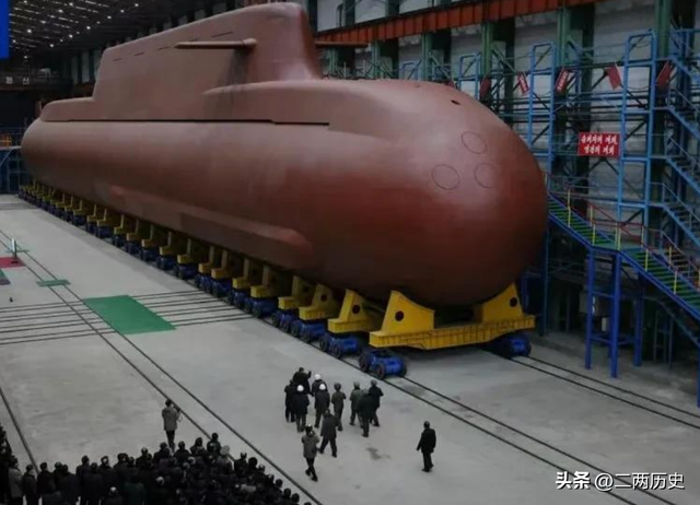 朝鲜出手，一枚导弹从半岛砸向日本海，金正恩要给高市点颜色看看